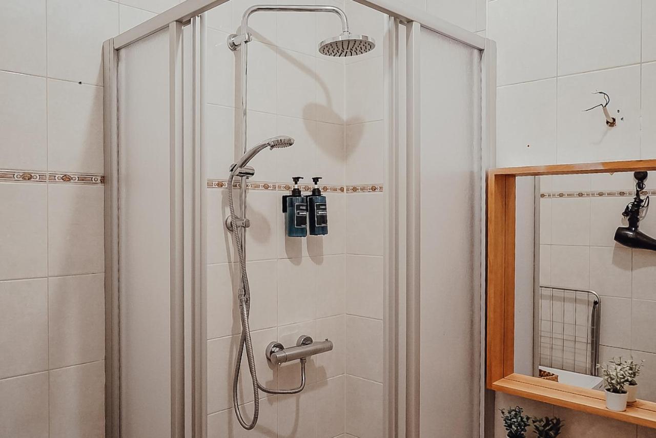 Fewostaeps- Moderne Unterkunft, Zentrumsnah Plauen Exteriör bild